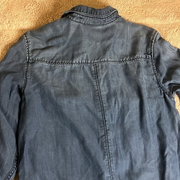 100% Lyocell Long button down denim style top - Picture 9 of 10